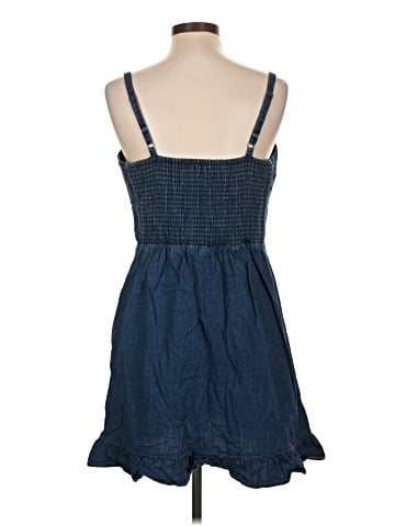 Old Navy Casual Dress (view 2)