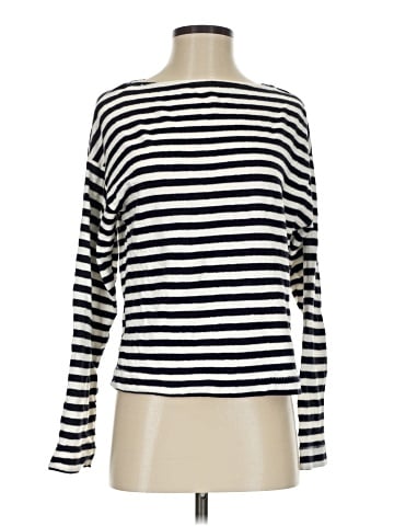 Universal Thread Long Sleeve Top (view 1)