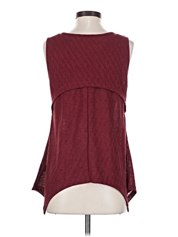 Mur Mur Sleeveless Top (view 2)