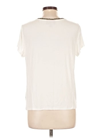 Jennifer Lopez Short Sleeve T-Shirt (view 2)
