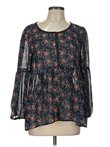 Max Studio 3/4 Sleeve T-Shirt (view 1)