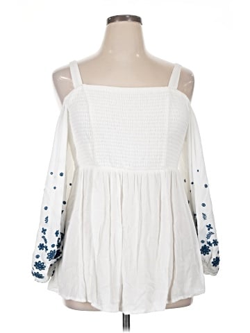Torrid 3/4 Sleeve Blouse (view 1)