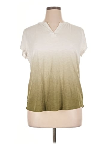 Liz Claiborne Short Sleeve T-Shirt (view 1)