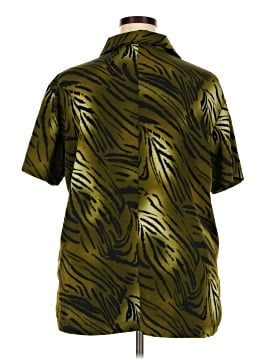 TR Bentley Plus Short Sleeve Blouse (view 2)