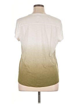 Liz Claiborne Short Sleeve T-Shirt (view 2)
