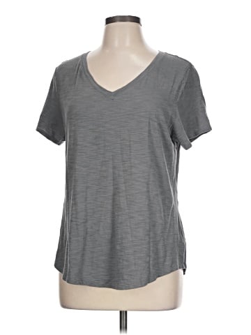 Old Navy Active T-Shirt (view 1)