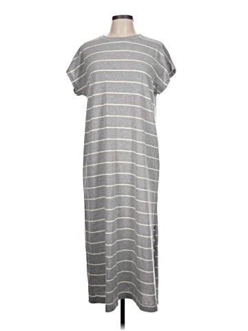 La Relaxed Casual Dress - front