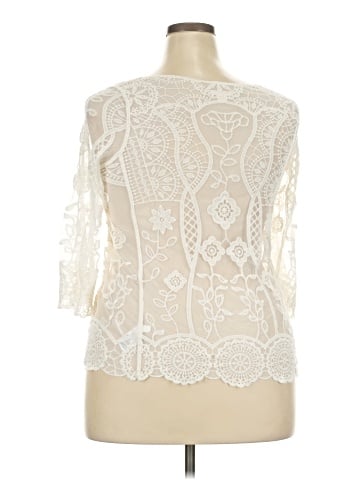 Xhilaration 3/4 Sleeve Top (view 2)
