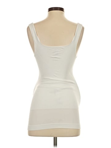 Blanqi Tank Top (view 2)