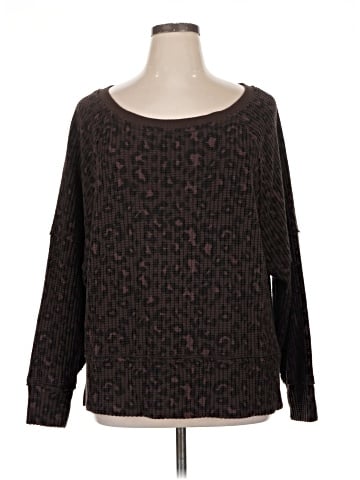 American Eagle Outfitters Pullover Sweater (view 1)
