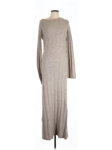 PrettyLittleThing Casual Dress (view 1)