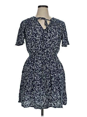 Luxology Casual Dress (view 1)