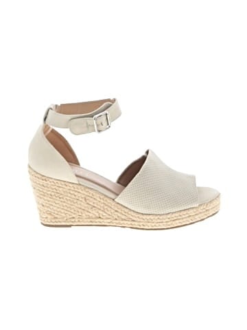 Esprit Wedges (view 1)