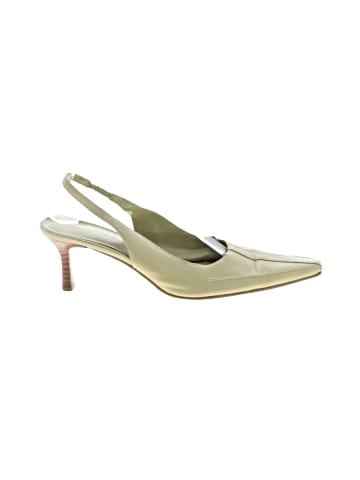 Karen Scott Heels (view 1)
