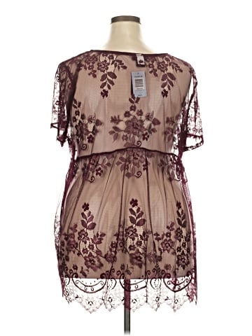 Torrid Short Sleeve T-Shirt (view 2)