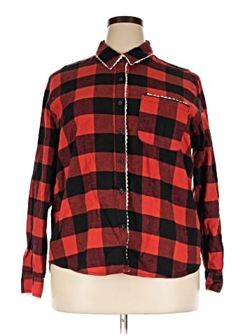 Universal Thread Long Sleeve Button-Down Shirt (view 1)