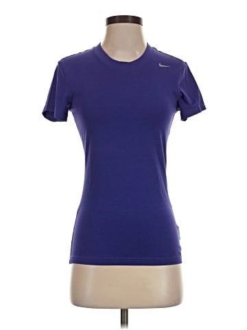 Nike Active T-Shirt (view 1)