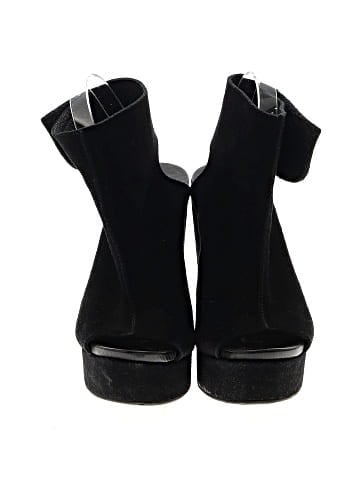 Pedro Garcia Wedges (view 2)