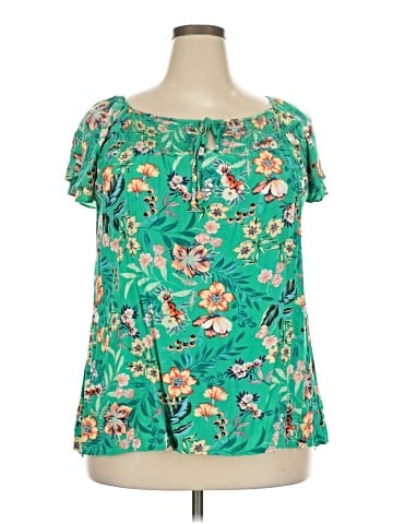 Sara Michelle Short Sleeve T-Shirt (view 1)