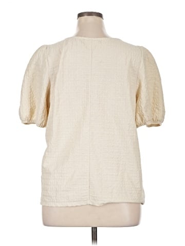 Maurices Short Sleeve T-Shirt (view 2)