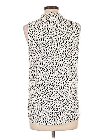 Fun2Fun Sleeveless Button-Down Shirt (view 2)