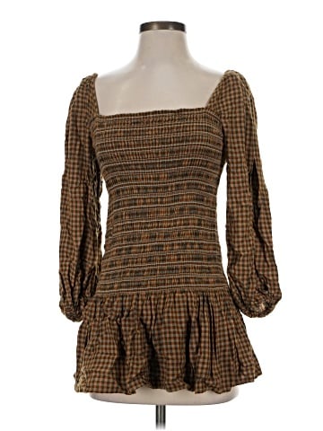 Urban Outfitters Casual Dress (view 1)