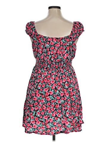 Old Navy Casual Dress (view 2)