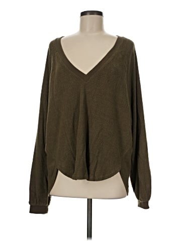 Urban Outfitters Pullover Sweater (view 1)