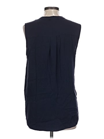 Vince. Sleeveless Silk Top (view 2)