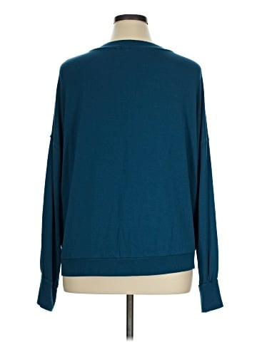 Candace Cameron Bure Pullover Sweater (view 2)