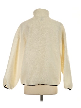 Divided by H&M Poncho (view 2)