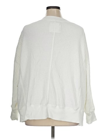 American Eagle Outfitters Pullover Sweater (view 2)