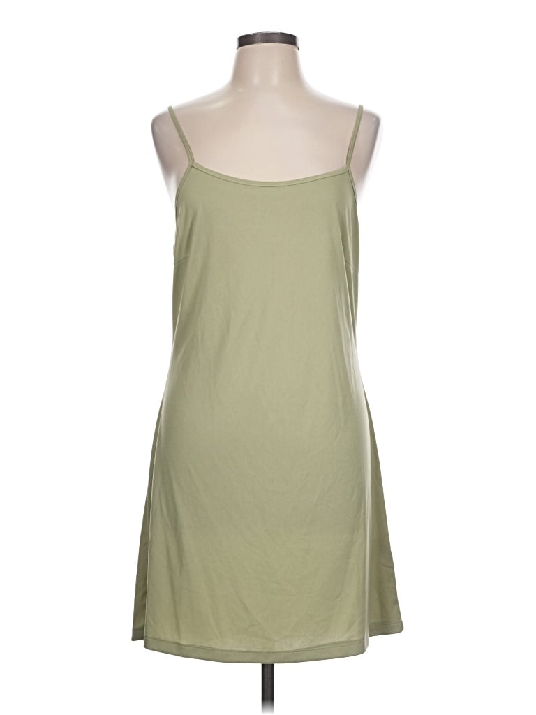 Pre-owned Vici Casual Dress In Green