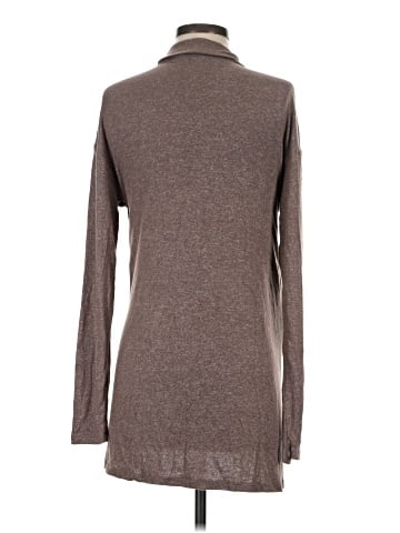 Old Navy - Maternity Turtleneck Sweater (view 2)
