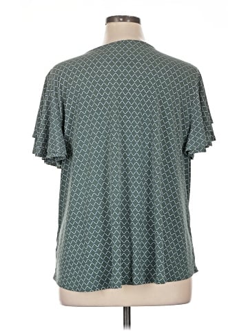 Liz Claiborne Short Sleeve T-Shirt (view 2)