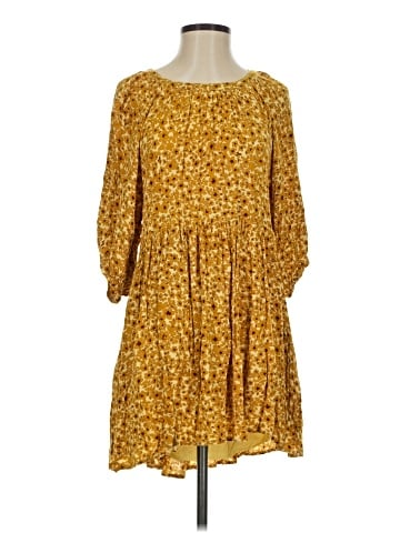 En Creme Casual Dress (view 1)