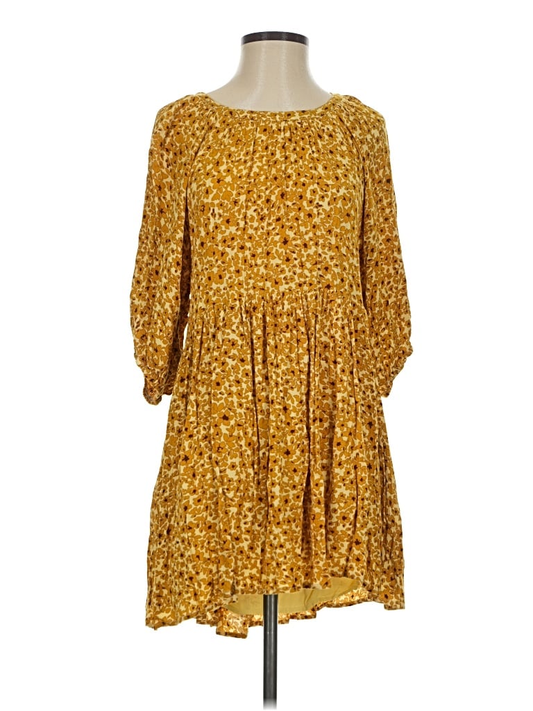 Pre-owned En Creme Casual Dress In Yellow