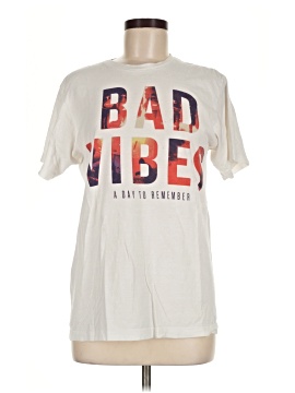 Unbranded Short Sleeve T-Shirt (view 1)