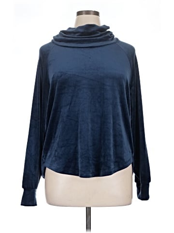 Evereve Long Sleeve Top (view 1)