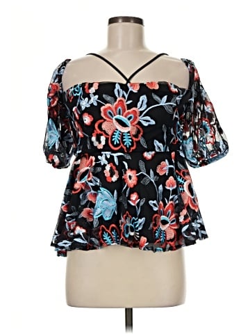 Alexia Admor Short Sleeve Blouse (view 1)