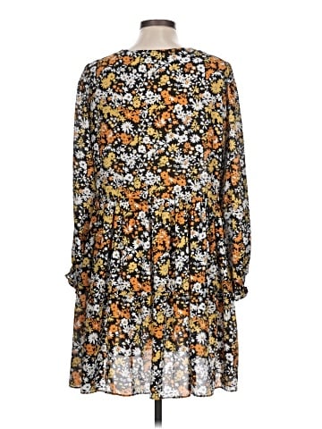 Emma & Michele Casual Dress (view 2)