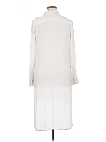 White House Black Market 3/4 Sleeve Blouse (view 2)