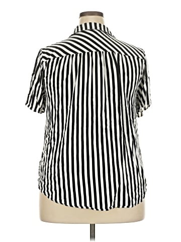 Torrid Short Sleeve Blouse (view 2)