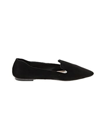 Unbranded Flats (view 1)
