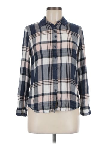 Romeo & Juliet Couture Long Sleeve Button-Down Shirt (view 1)