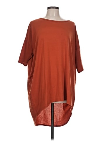 Lularoe 3/4 Sleeve T-Shirt (view 1)