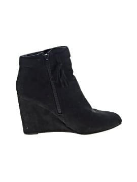 Journee Collection Ankle Boots (view 1)