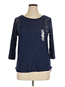 Signature Studio 3/4 Sleeve Top