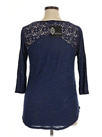 Signature Studio 3/4 Sleeve Top (view 2)