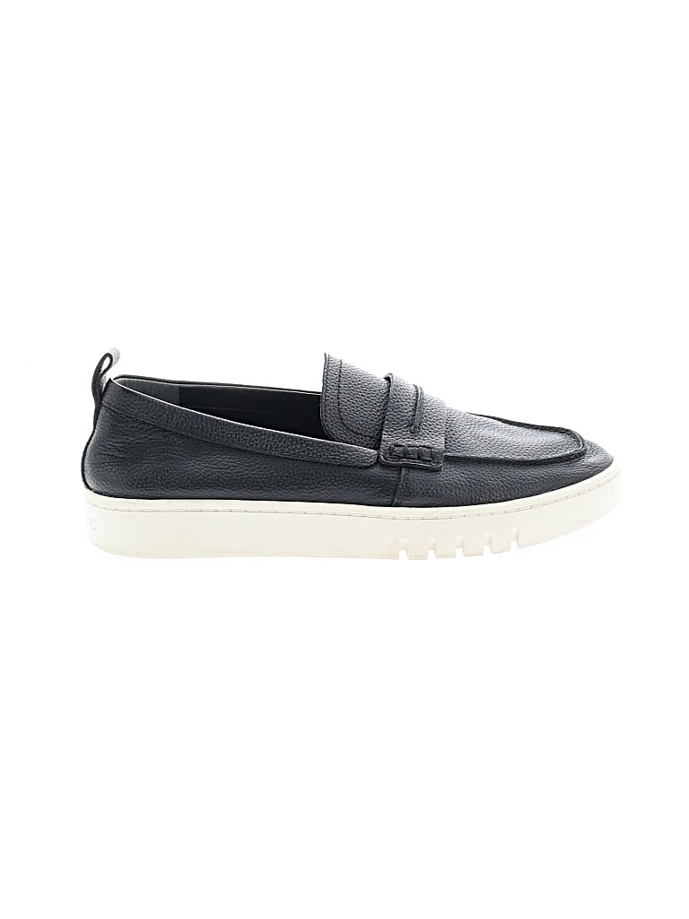 Pre-owned Vionic Sneakers In Black